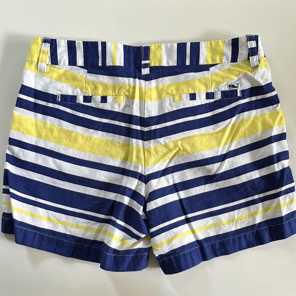 5” Vineyard Vines shorts - Picture 3 of 5